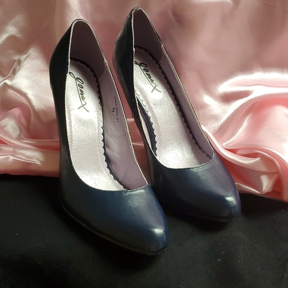 NWT Beautiful Navy Pumps 8.5 - Picture 5 of 11